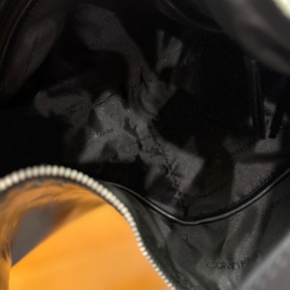Calvin Klein Max Hobo shoulder purse. - Picture 5 of 8